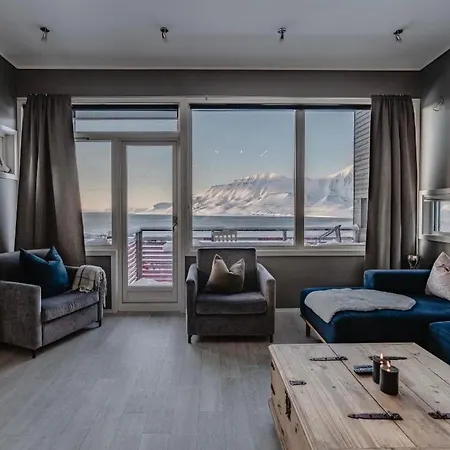 Arctic Retreat Villa Longyearbyen
