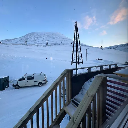 Svalbard Arctic Retreat Villa