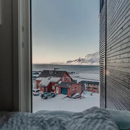 Villa Arctic Retreat