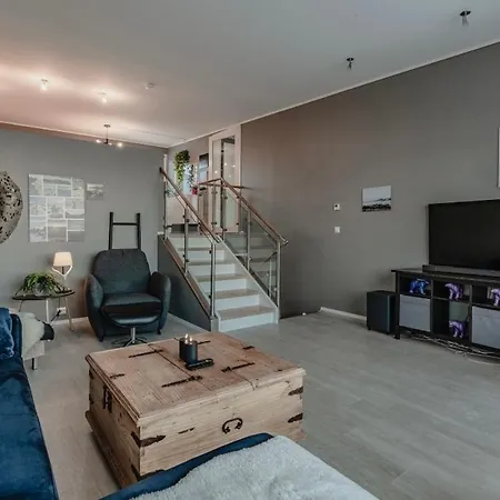 Arctic Retreat Villa Longyearbyen
